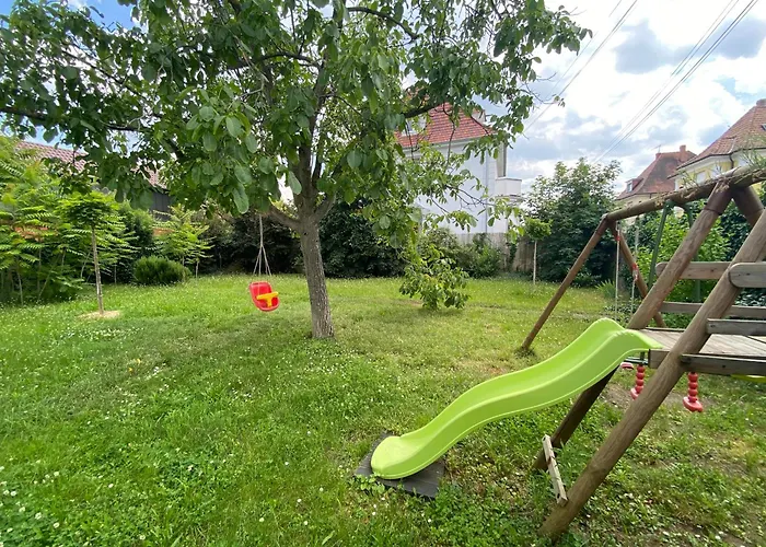 Сasa de vacaciones Bookingalsace - Maison Mittelharth Parking Jardin Colmar